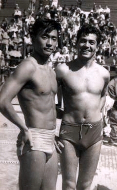 Tetsuo Okamoto e seu maior rival na época, o mexicano Tonatiuh Gutiérrez, no Pan-Americano de Buenos Aires em 1951.