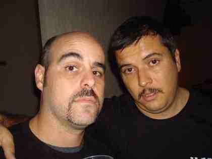 Está nadando? Sim, e você?