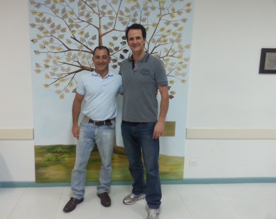 Minha homenagem ao amigo Fabiano. E percebam como a ideia de fazer a Árvore deve ter contribuído para que as pessoas doem com mais frequência, vejam a comparação do número de folhas em 2006 e 2013.