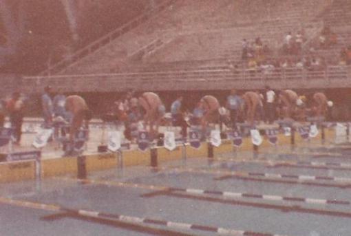 Essa deve ter sido a última vez que o Edu nadou de touca. E eu com a tradicional touca PEPSI Marlins.