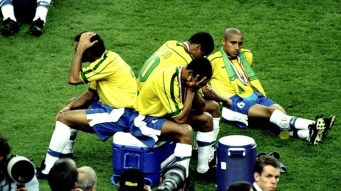 Se eu tivesse adiado o casamento, o Brasil seria Penta!  kkkkk