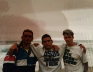 Ondrej, eu, e o sueco Micael Johnson na praia de Montana D'oro no norte da Califórnia.