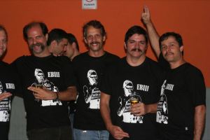 Saudosa Expobigodada, festa que nadadores organizavam para rever os colegas de piscina. Os organizadores eram obrigados a ir de bigode!