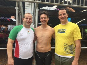 Beto, Fausto e eu. Juntos na piscina, após 30 anos